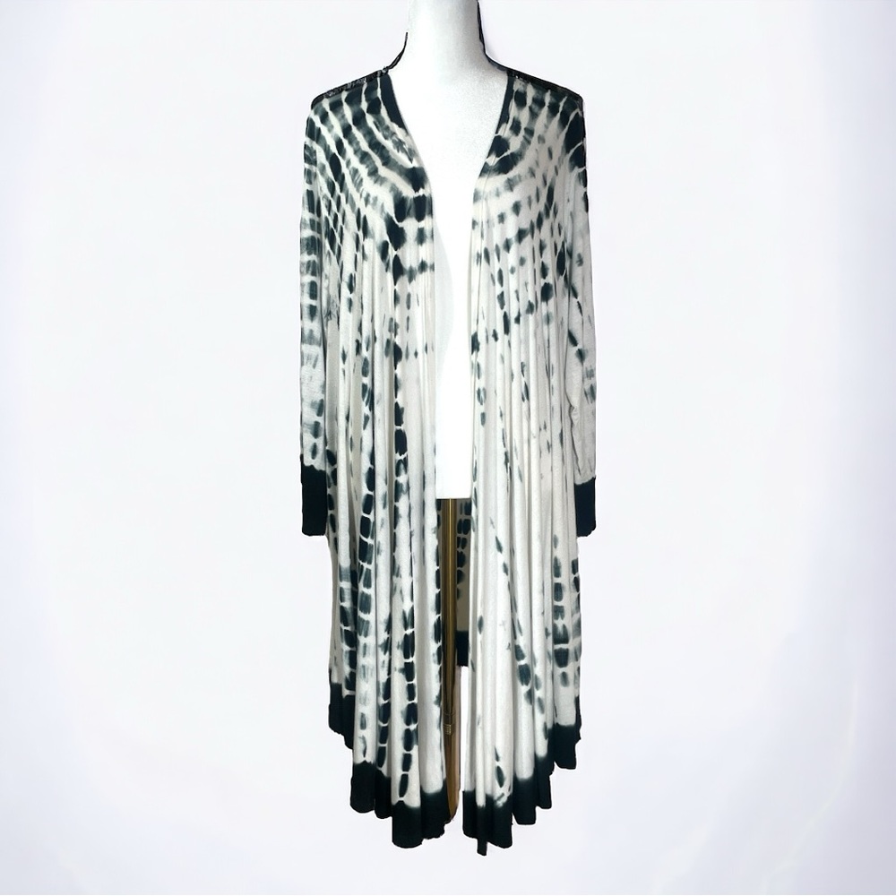 Kenar Woman boho tie dye black and white kimono    Size 1x